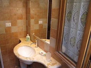 Agriturismo Pontignanello Отель Кастельнуово-Берарденга