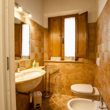 Отель Agriturismo Pontignanello Кастельнуово-Берарденга